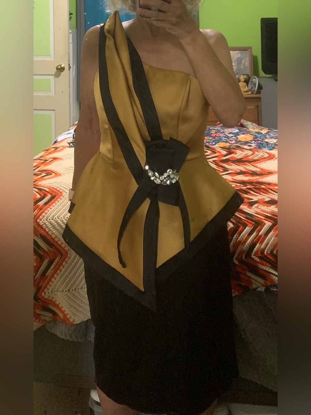 Gold and black, one shoulder prom, formal dress cocktail length size 44, US 8
